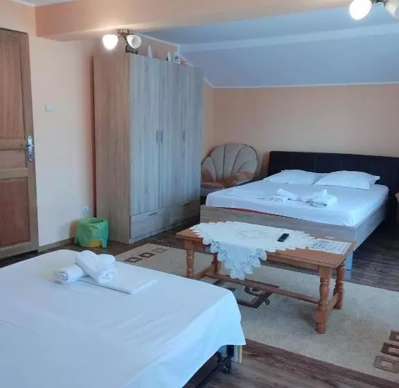 پانسیون Vila   Creta