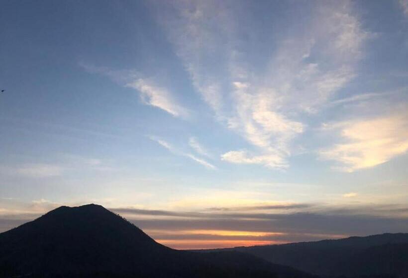 Panzió Volcano Lake View