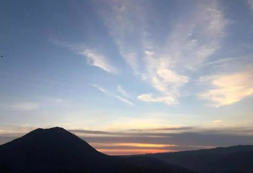 Majatalo Volcano Lake View