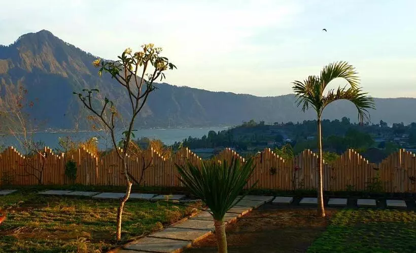 Majatalo Volcano Lake View