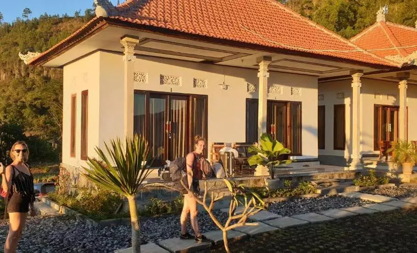 Majatalo Volcano Lake View