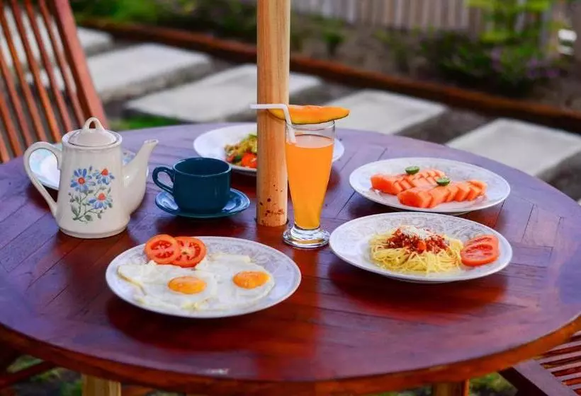 Majatalo Volcano Lake View