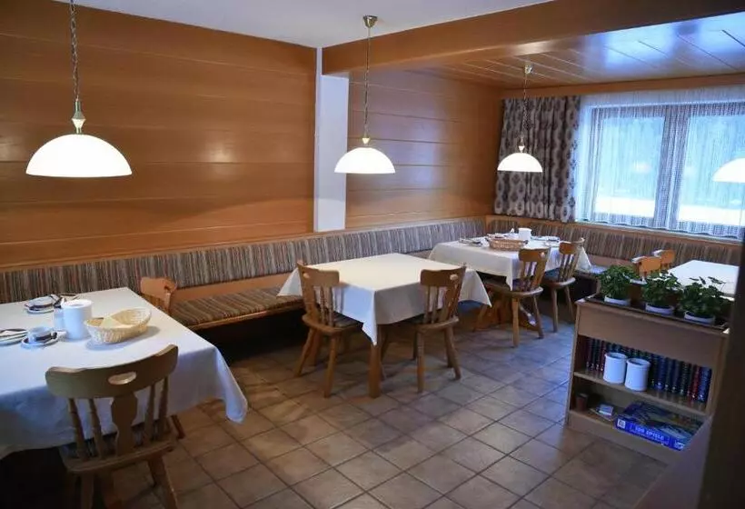 Aamiaismajoitus (B&B) Haus Kirchmaier