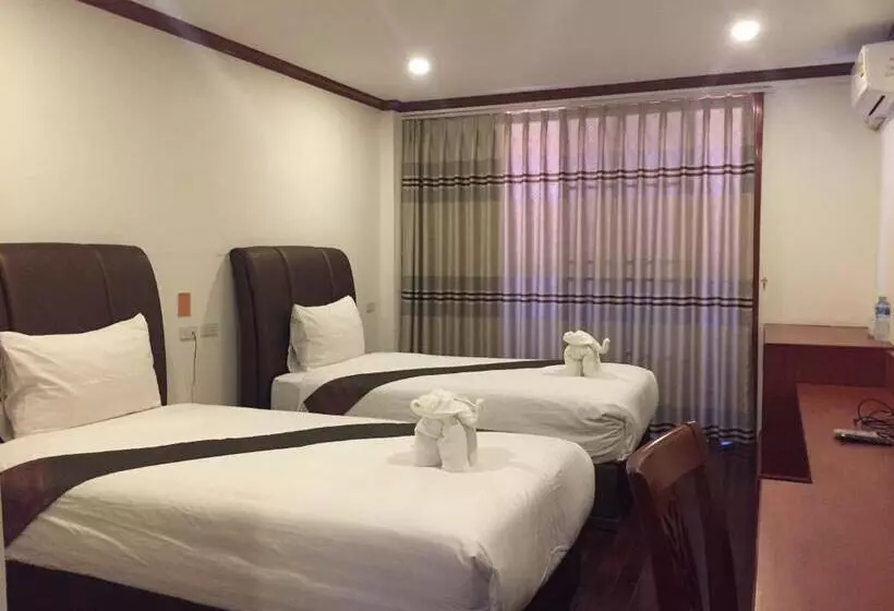 Hotelli Nakhone Champa