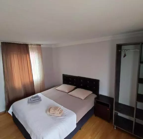 پانسیون Kobuleti Guest House