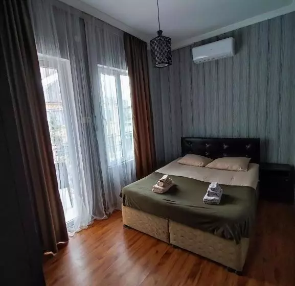 پانسیون Kobuleti Guest House