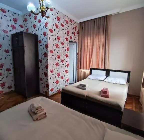 پانسیون Kobuleti Guest House