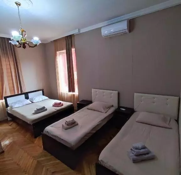 پانسیون Kobuleti Guest House