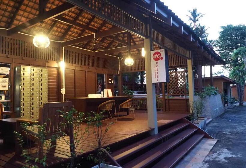 We Hostel Khaolak