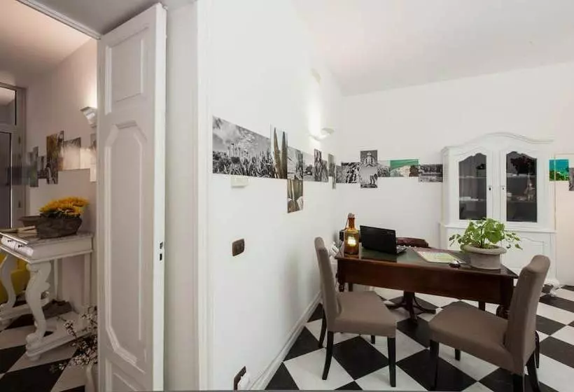 مبيت وإفطار Garibaldi 61