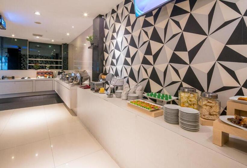 Отель 88 Mangga Besar Raya 120 Jakarta By Wh