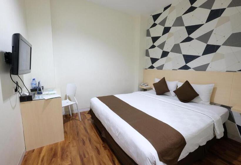 Отель 88 Mangga Besar Raya 120 Jakarta By Wh