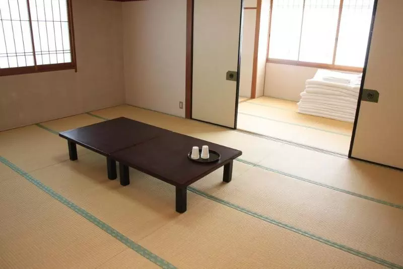 ホテル Ayaha Lakeside