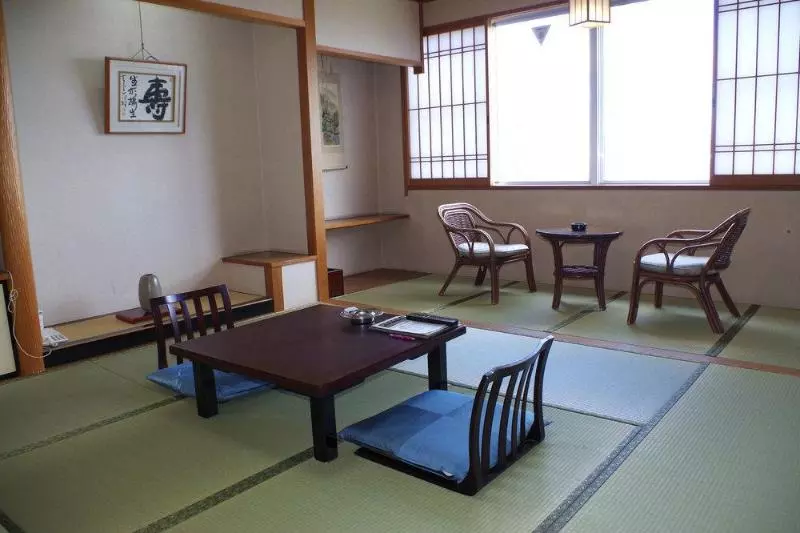 ホテル Ayaha Lakeside