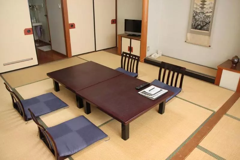 ホテル Ayaha Lakeside