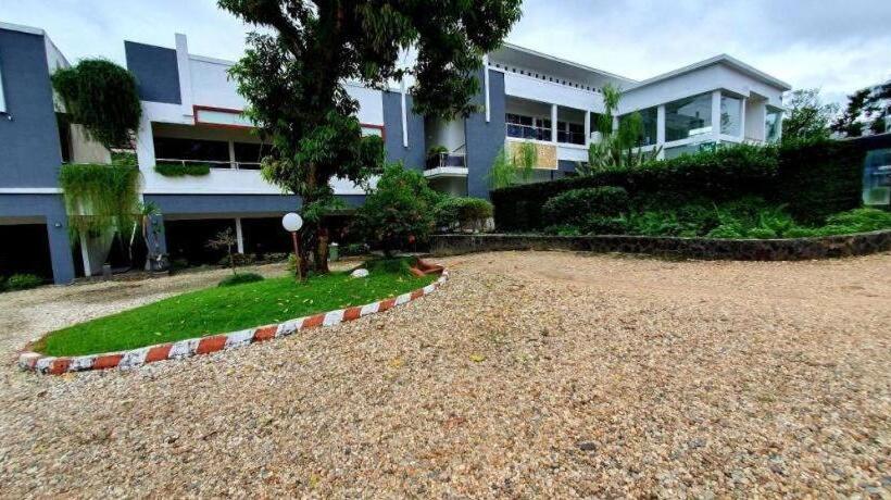 בית מלון כפרי Banjar Permai