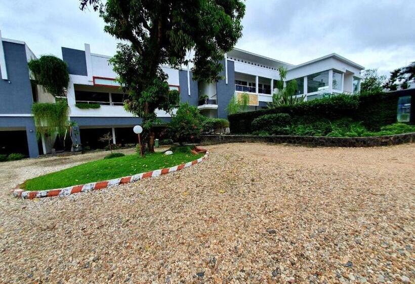 בית מלון כפרי Banjar Permai