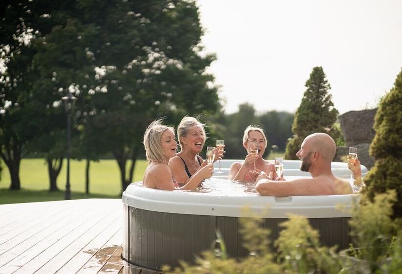 Båsenberga Hotell & Konferens