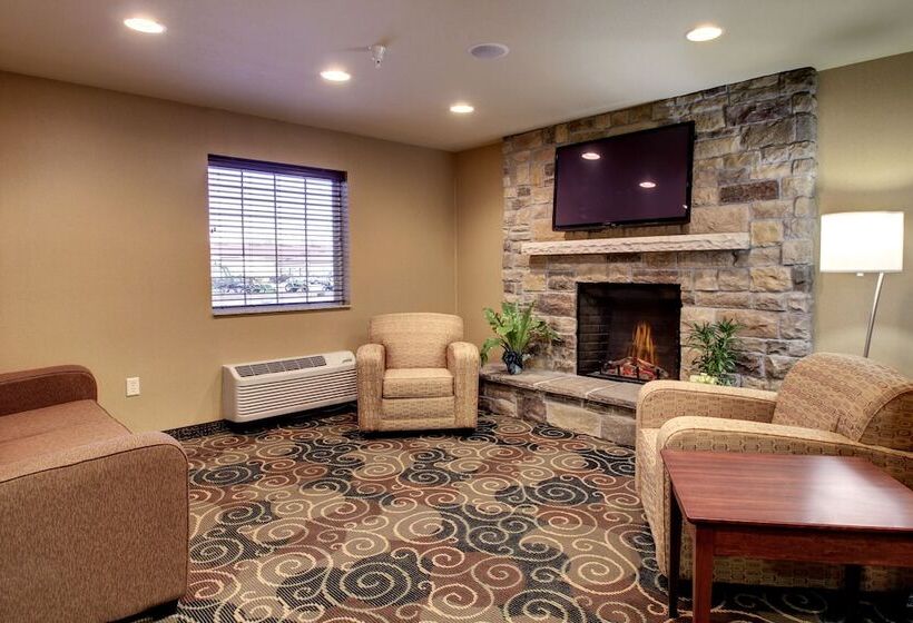 Cobblestone Hotel & Suites   Newton