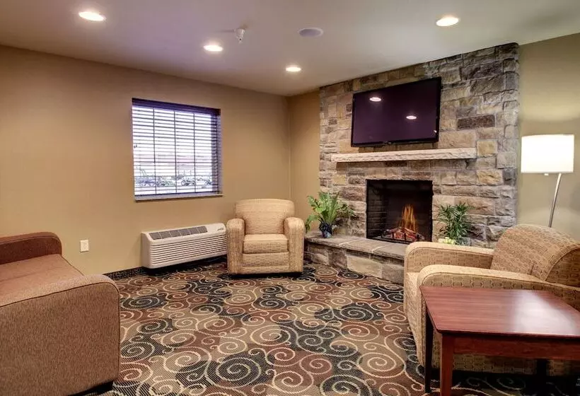 Cobblestone Hotel & Suites   Newton