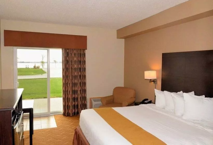 Hôtel Cobblestone Inn & Suites  Lake View