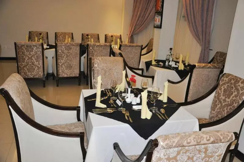 هتل Elilly International