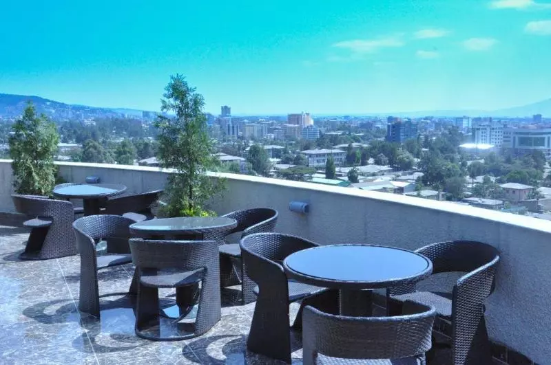 هتل Elilly International