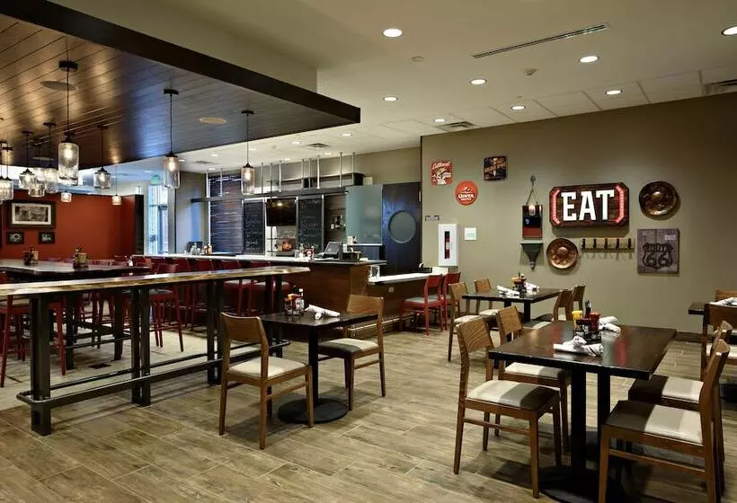 فندق Holiday Inn St. George Convention Center, An Ihg