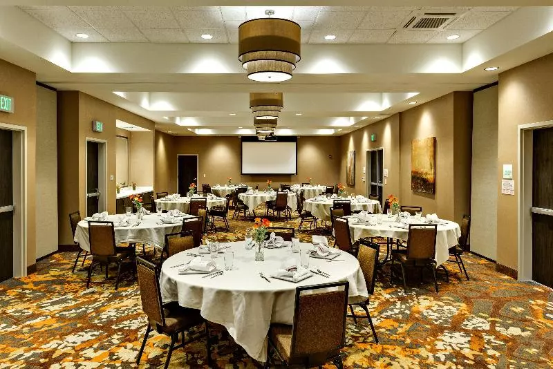فندق Holiday Inn St. George Convention Center, An Ihg