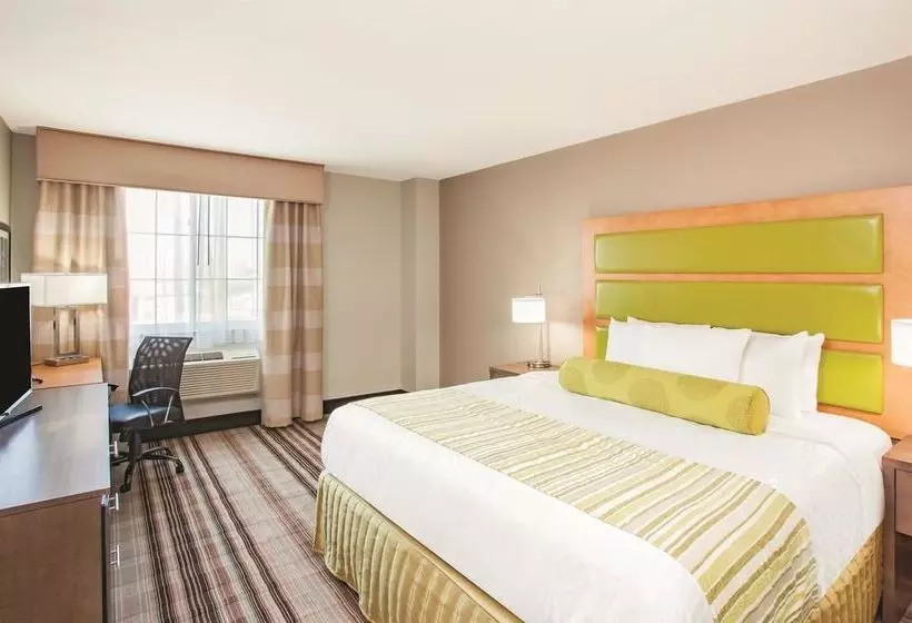 酒店 La Quinta Inn & Suites By Wyndham Far Rockaway