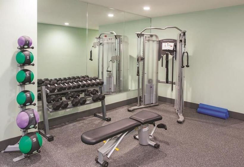 酒店 La Quinta Inn & Suites By Wyndham Far Rockaway