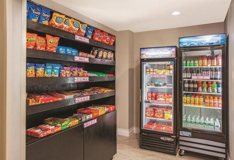 酒店 La Quinta Inn & Suites By Wyndham Far Rockaway