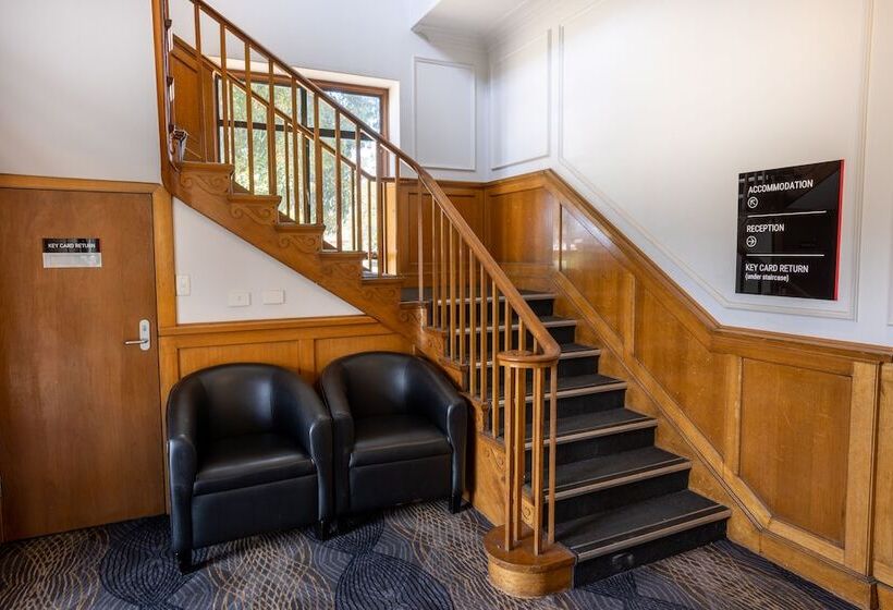 בית מלון כפרי Nightcap At Rose & Crown