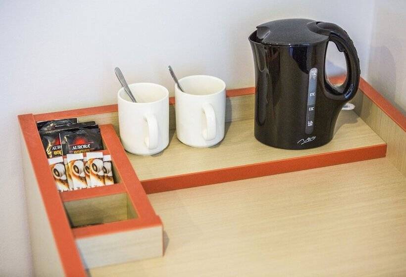 בית מלון כפרי Nightcap At Rose & Crown