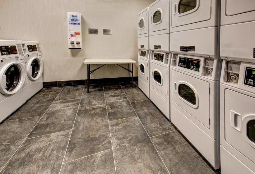 בית מלון כפרי Residence Inn By Marriott Kansas City Downtown/convention Center