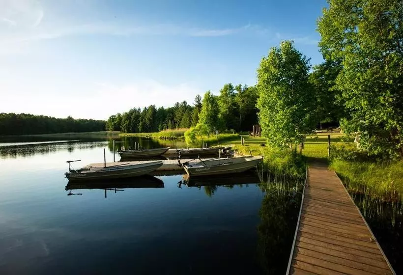ホテル Rockwell Lake Lodge