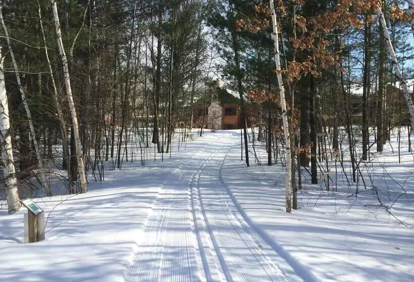 ホテル Rockwell Lake Lodge
