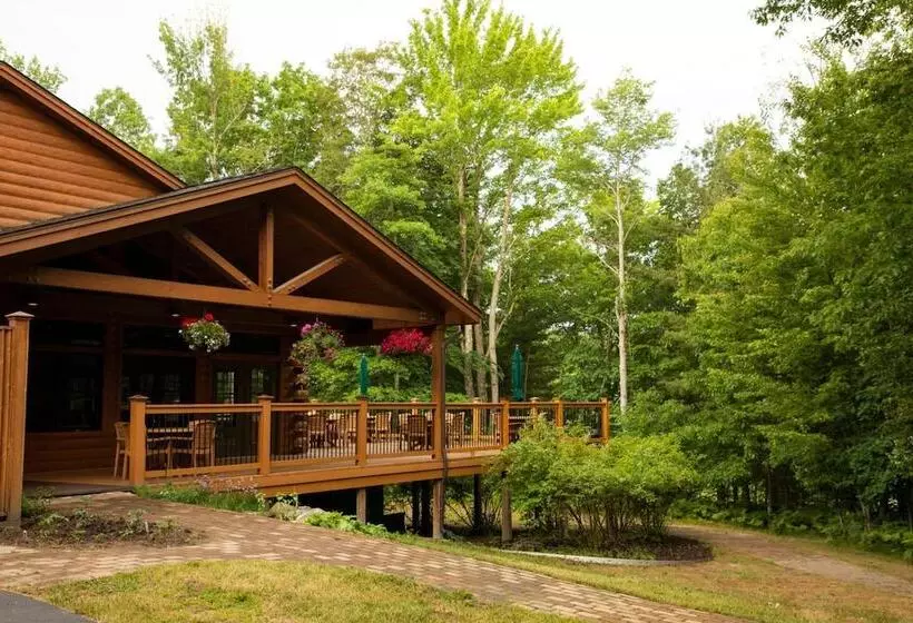 ホテル Rockwell Lake Lodge