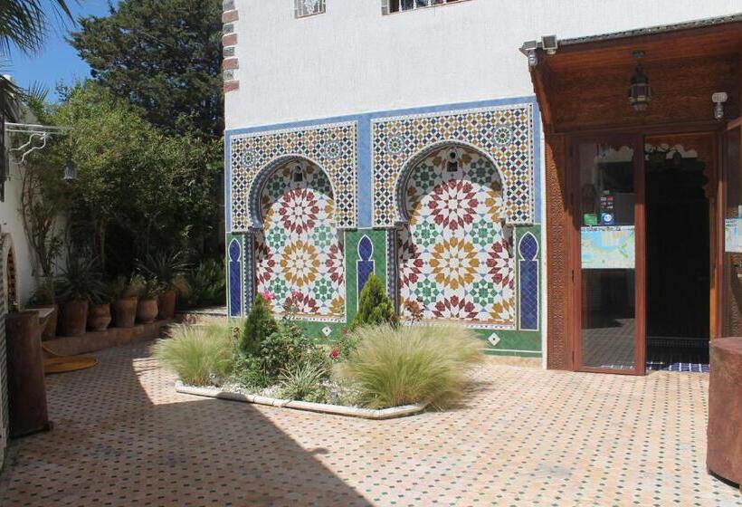 Pension (Hôtel basse catégorie) Malabata Guest House