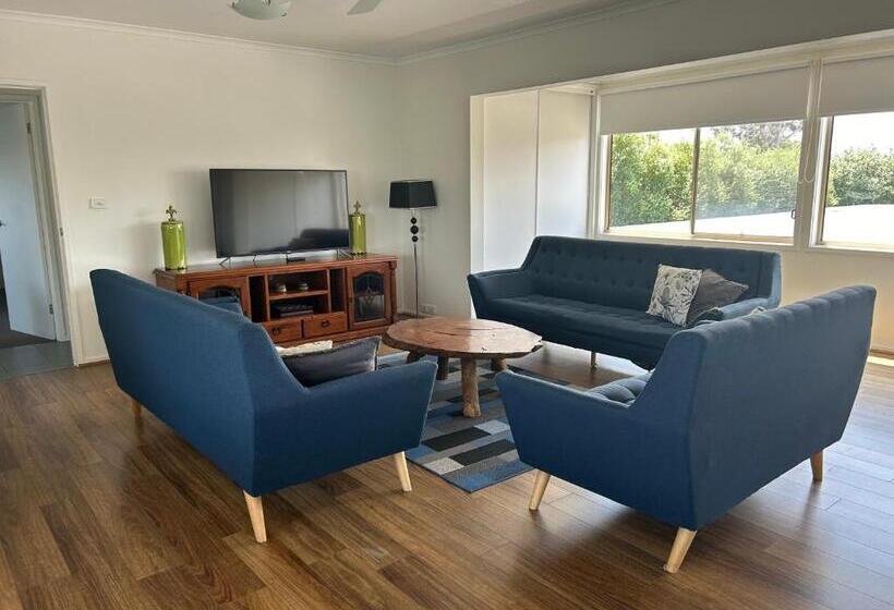 Portarlington Beach Motel