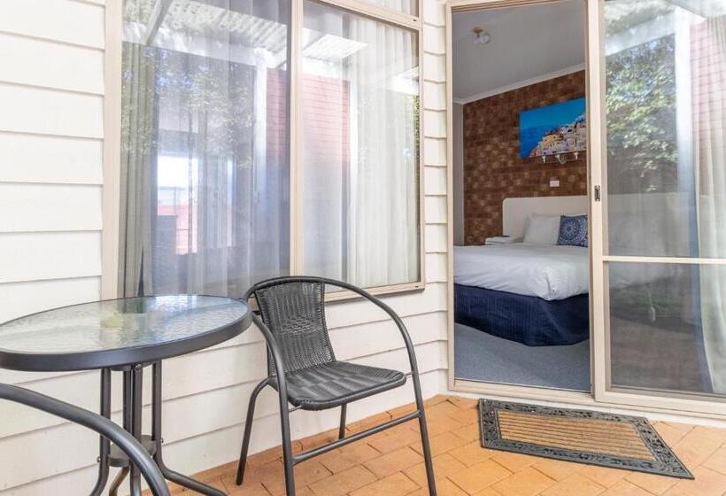 Portarlington Beach Motel