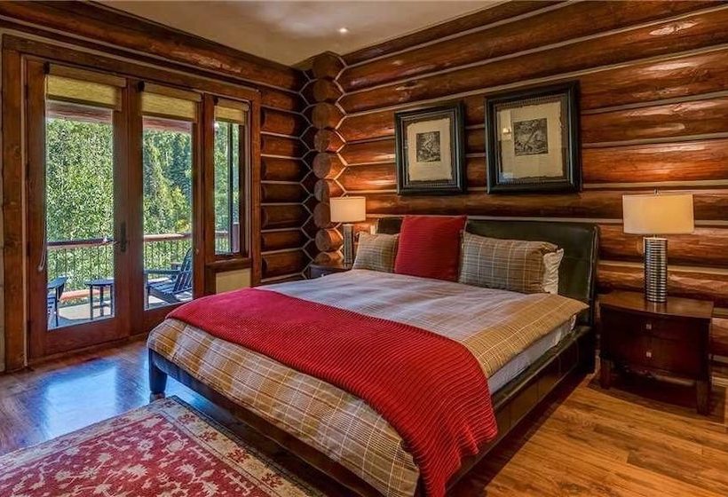 Townhome On The Creek 135