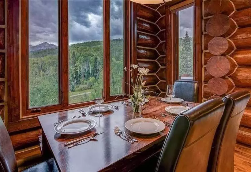 Townhome On The Creek 135