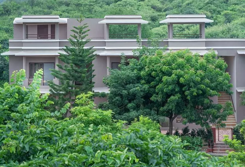 Araliayas Resort & Spa
