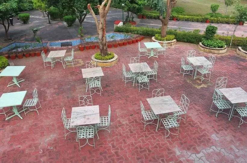 Araliayas Resort & Spa