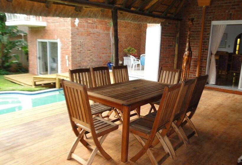 تختخواب و صبحانه Bluewater Beach Accommodation