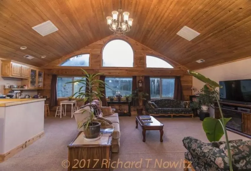 Mt. Emily Ranch Bed And Breakfast