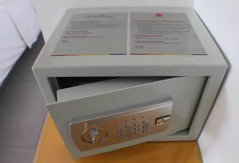 Amaris Hotel Setiabudhi   Bandung