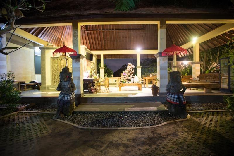 ホテル Asri Sari Villa Ubud