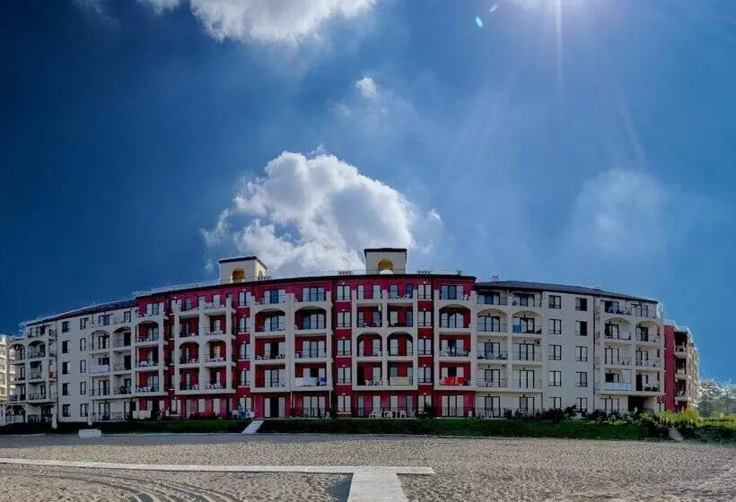 Hotelli Primea Beach Residence